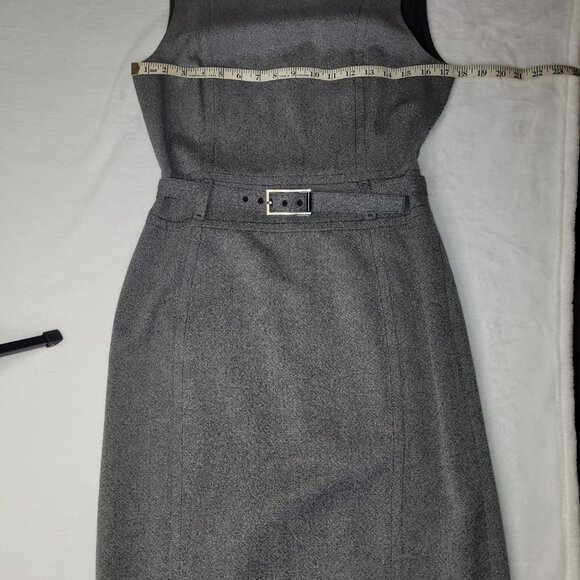 Hugo Boss Grey Sleeveless Shift Dress, fully lined - Picture 2 of 5
